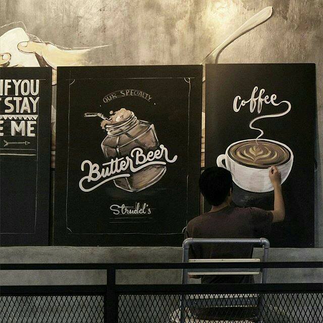 Vẽ tranh tường quán cà phê